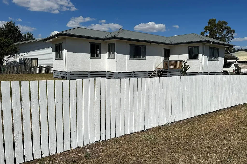 Dalby 3 Bedroom Welcome to 10 Matheson Street, Dalby – a renovator's dream on a generous 911m² corner block.