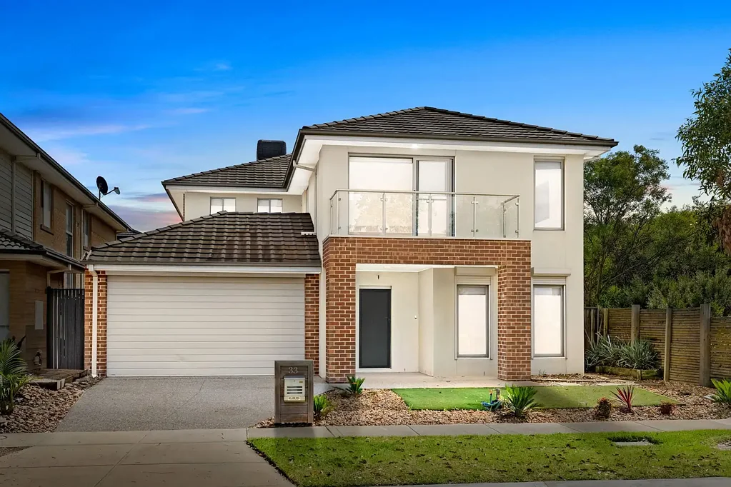 Werribee South 4Habitaciones Soaked with Sumptuous Finishes From within a Prestigious Wyndham Harbour address.