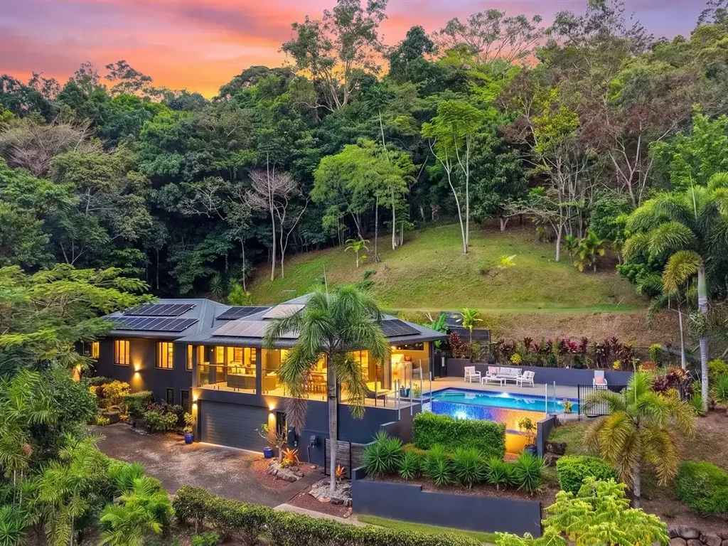 Redlynch 5房  Sea, Mountain & Rainforest Views – Luxury Redlynch Rise Retreat