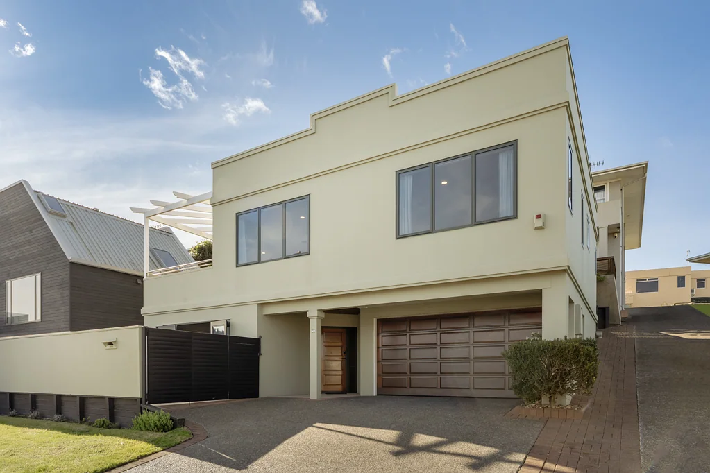 Mount Maunganui 4Phòng ngủ Investment or lock up and leave