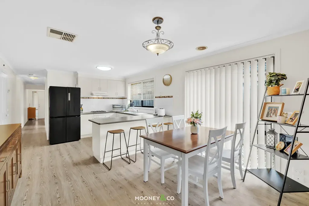 Cranbourne West 3房 轻松生活，完美户外空间，应有尽有 Easy Living, Immaculate Outdoors, Everything You Need
