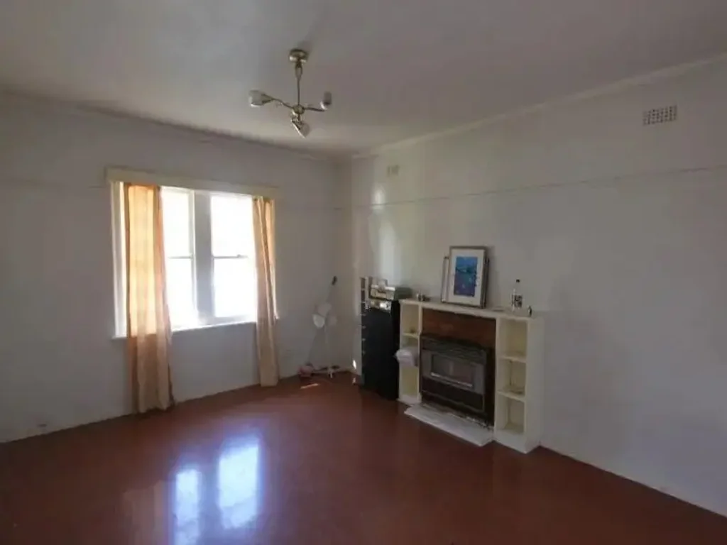 Braybrook 3 Bedroom A Land Size Of 774 m² in Prime Location!