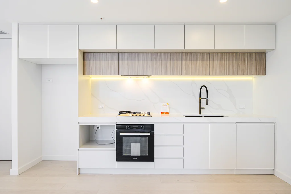 Burwood North Facing One Bedroom with parking, ready to move in