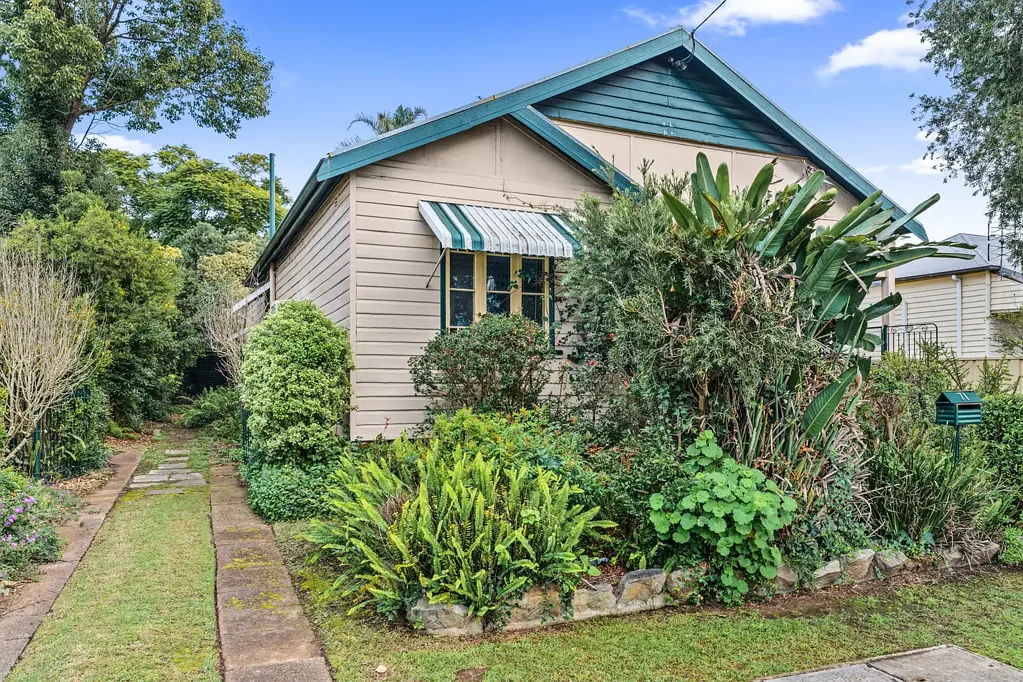 Cessnock 3બેડરૂમ Original Californian Bungalow Calling for Revival