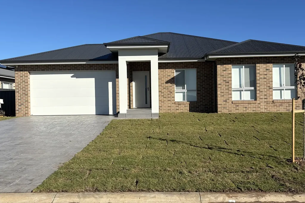 Brand New 4 Bedroom Home in Windmill Hill