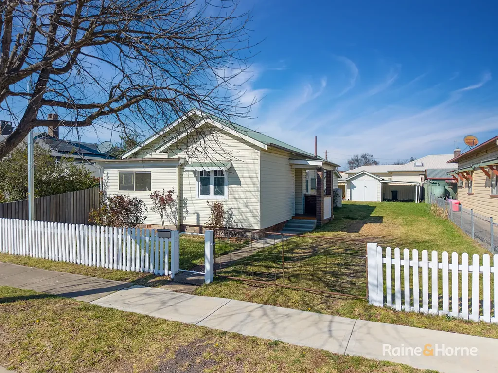 Armidale 3બેડરૂમ Rare Opportunity Close to the CBD