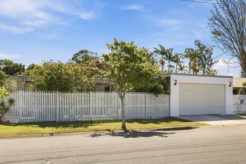 Morayfield 3Zimmer Renovated, Move-In Ready Home on 680m² in the Heart of Morayfield