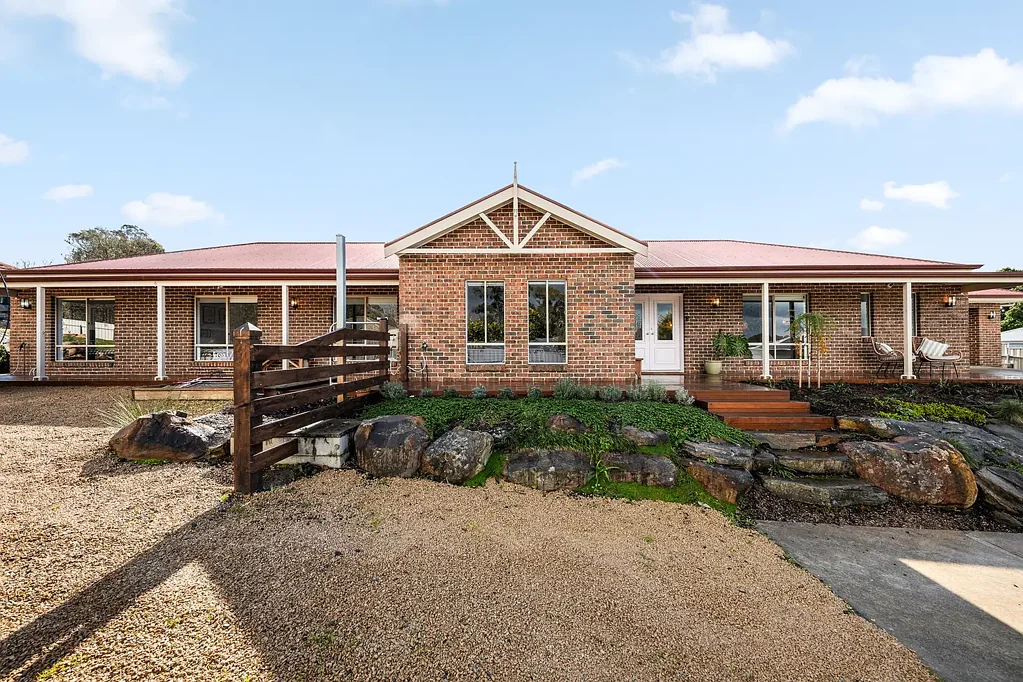 Nairne 5Kwarto Country living at its finest... a grand, spacious & modern family homestead