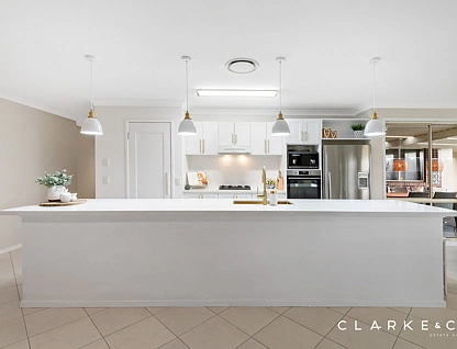 75 Ballydoyle Drive, Ashtonfield, NSW 2323, 4房, 2浴, House