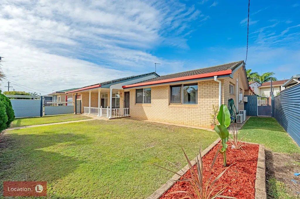 Svensson Heights 5બેડરૂમ Spacious Family Home with 3 Living Areas & Dual Living Options!