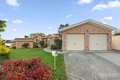 Jerrabomberra 6房  Rare Dual-Income Duplex Opportunity in Jerrabomberra