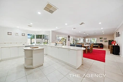 34 Mosman Loop, Success