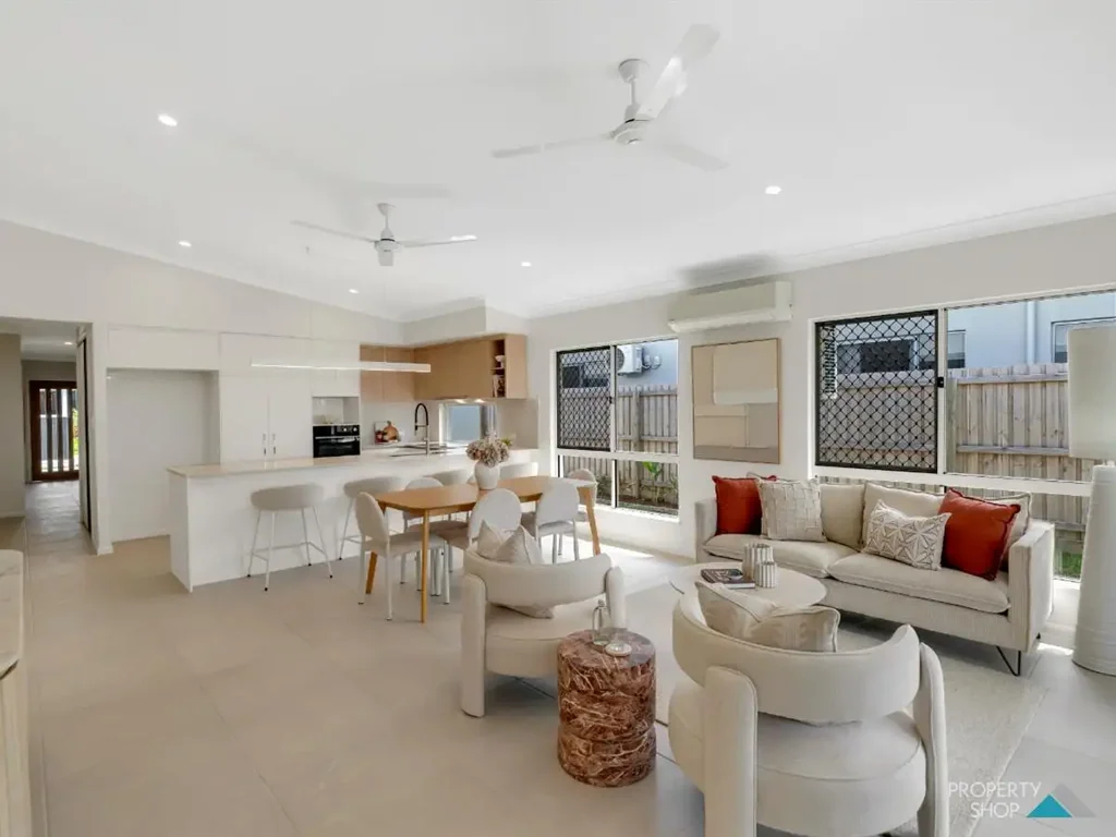 Kewarra Beach 4房  NEW HOME | SIDE ACCESS | POOL - JUST MOVE IN!