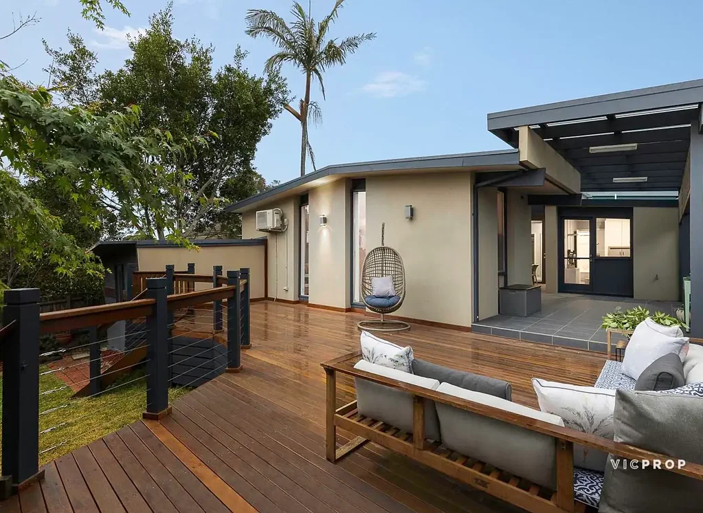 32 Robern Parade, Viewbank, VIC 3084