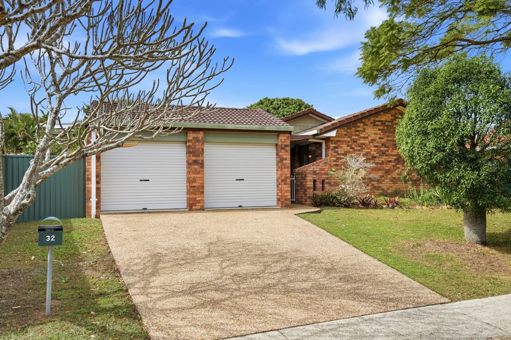 Calamvale 4chambre A Goldmine Opportunity in Blue-Chip Calamvale & Endless Potential