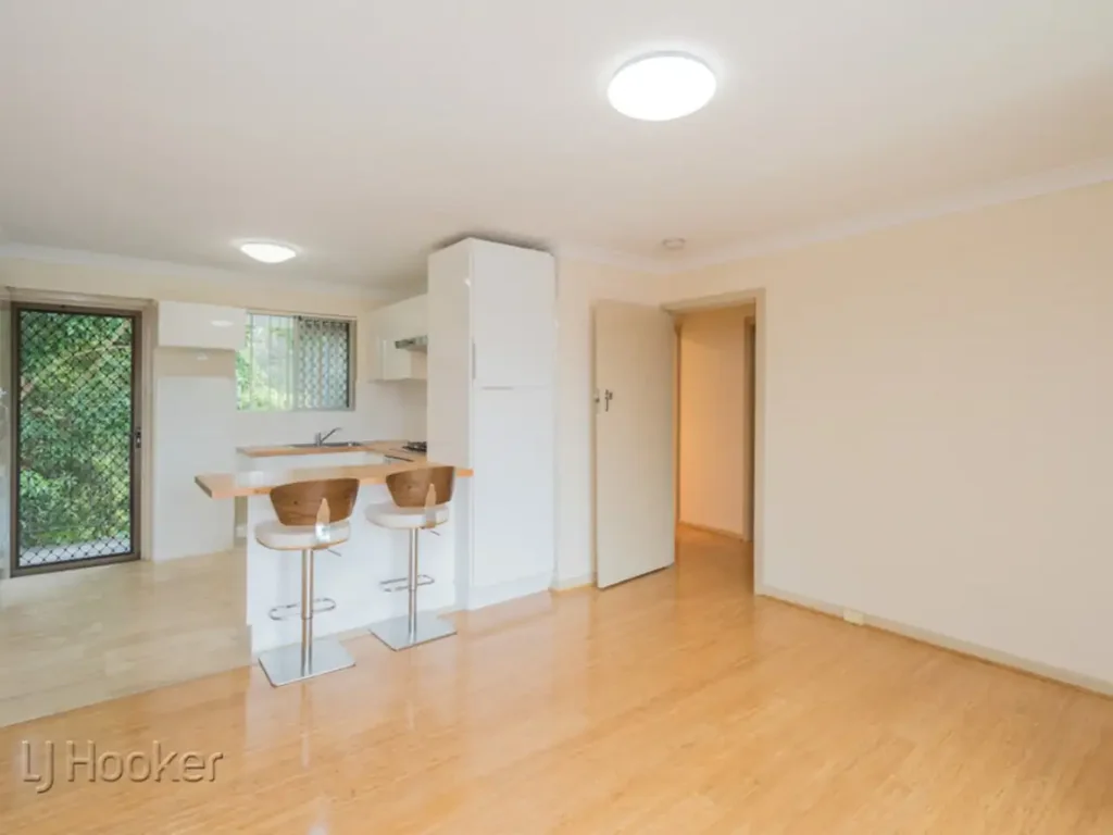 Maylands 2غرفة نوم �Whatley Court� Charming 2 bed low-maintenance living and location convenience