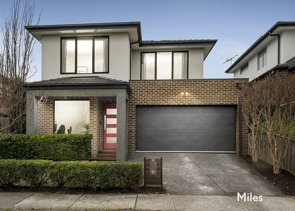 Ivanhoe 3 Bedroom Stylish & Spacious Executive Living