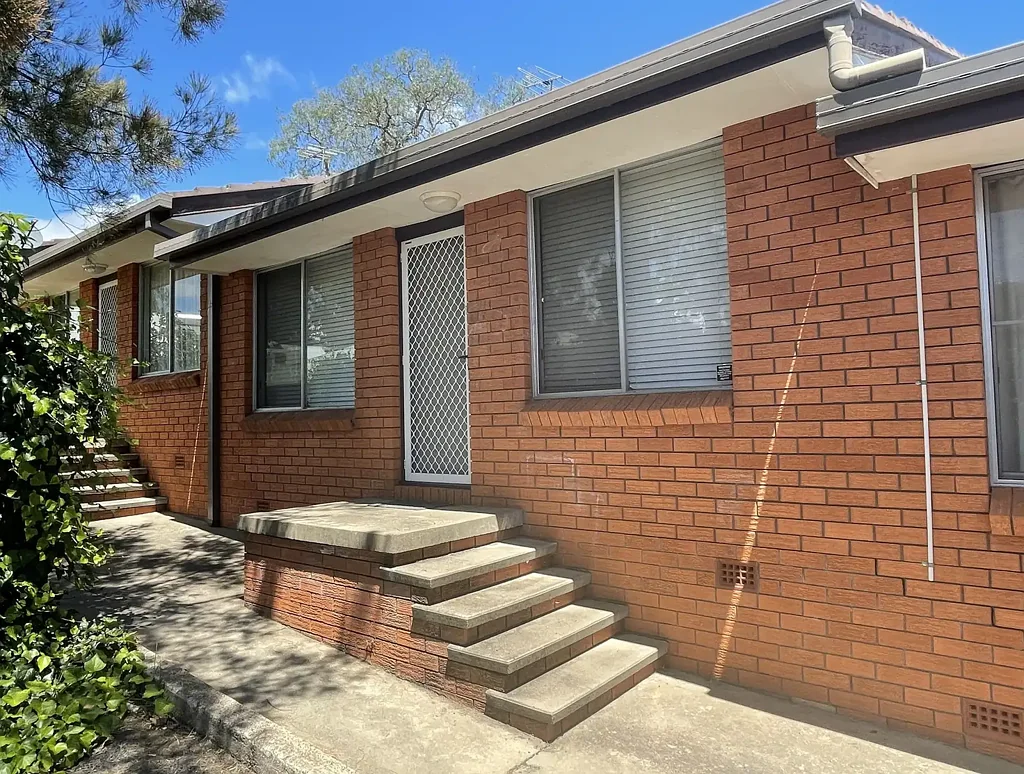 2/20 Drummond Avenue, Armidale, NSW 2350