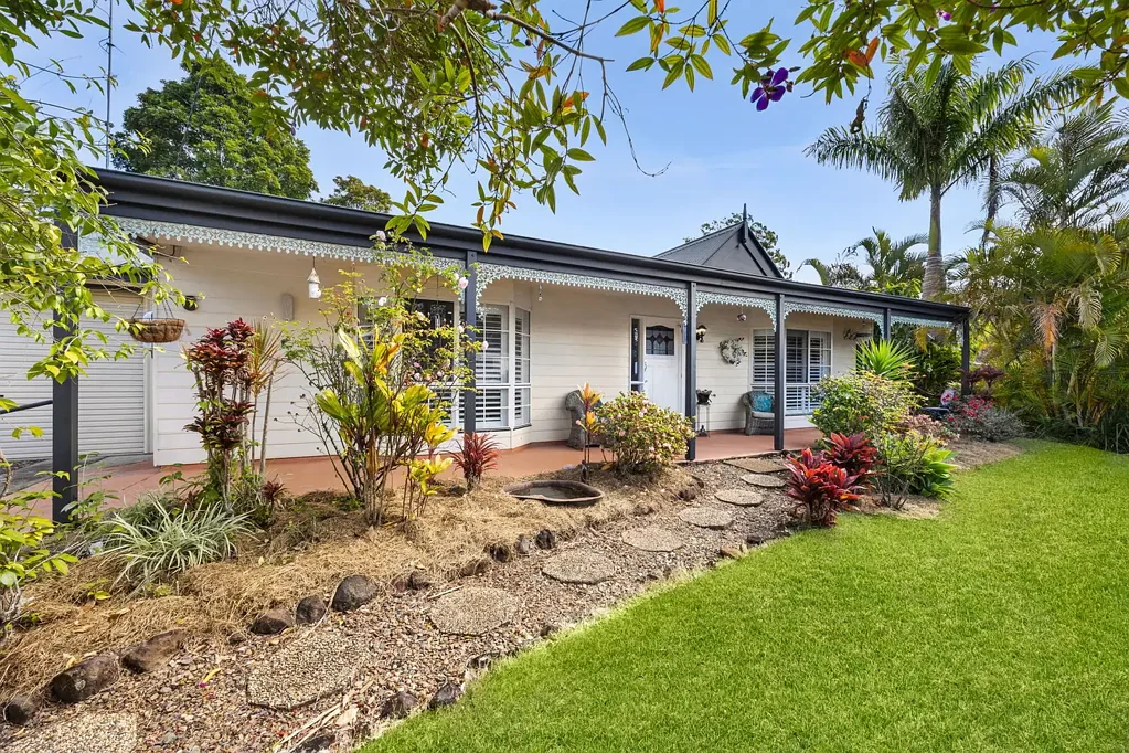 6 Emu Walk, Mapleton, QLD 4560
