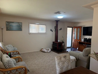80 Moore Street, Inverell, NSW 2360, 3 ਕਮਰੇ, 2 ਬਾਥਰੂਮ, House