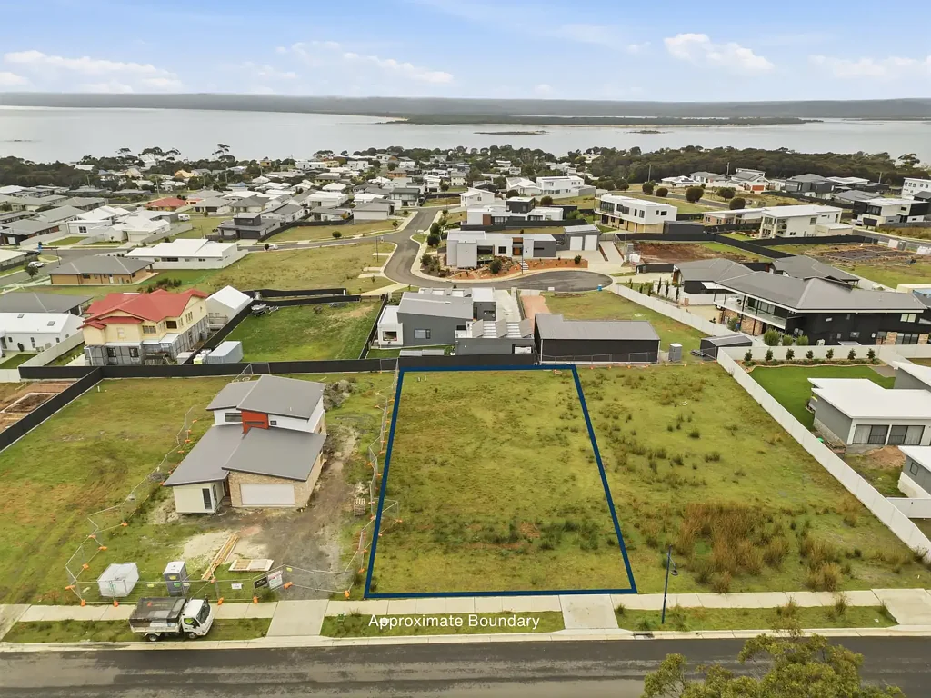 Hawley Beach Large Elevated Block