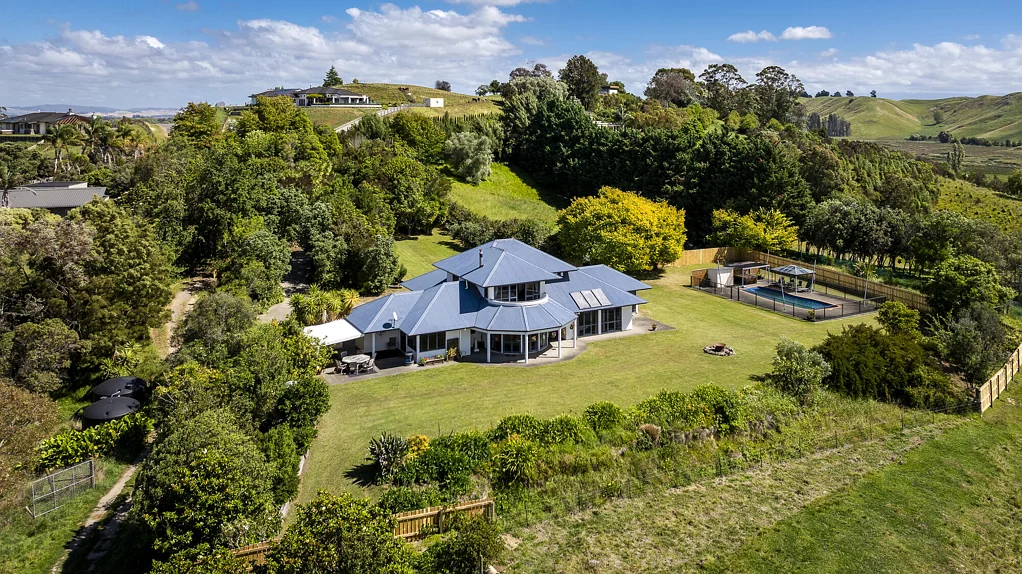 Taradale A Slice of Paradise between two Cities