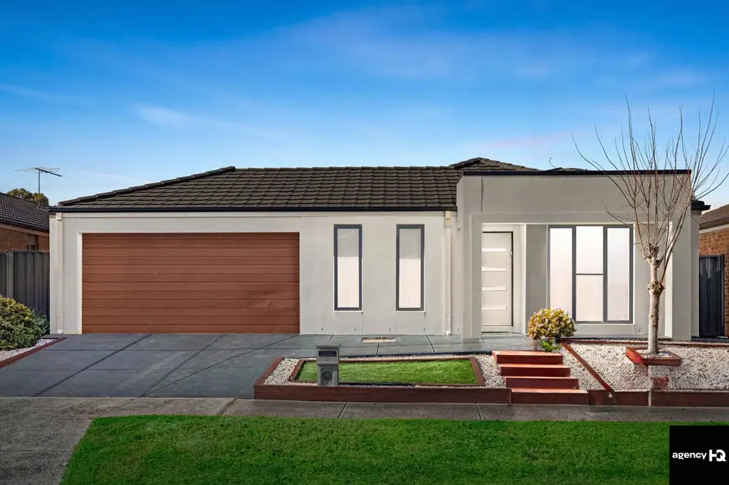 Luxurious Family Living in Tarneit