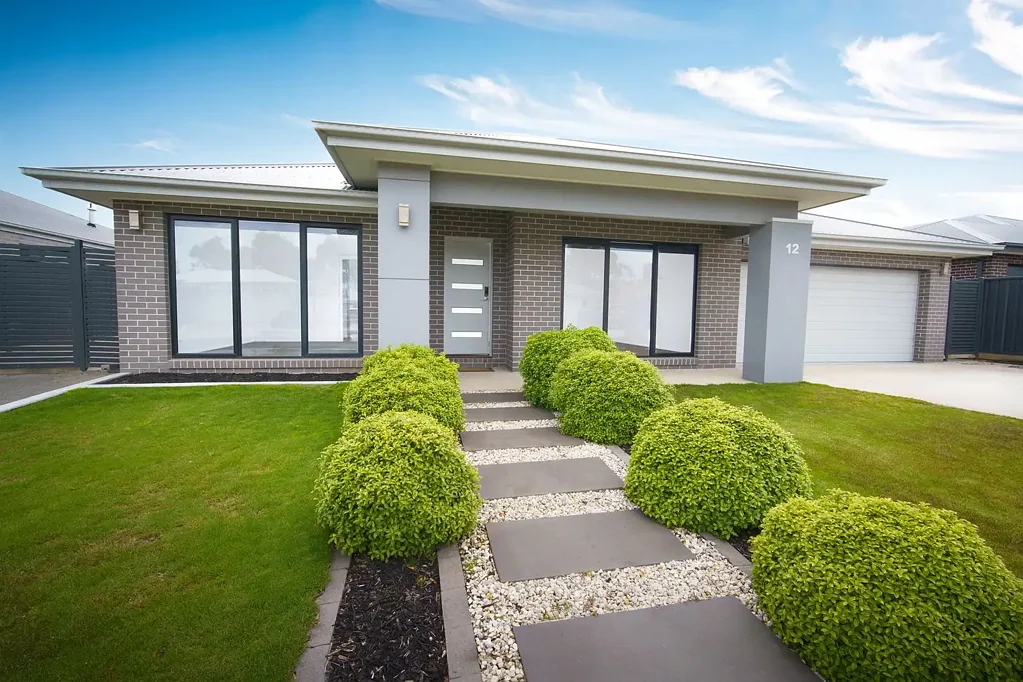 12 Seater Close, Horsham, VIC 3400