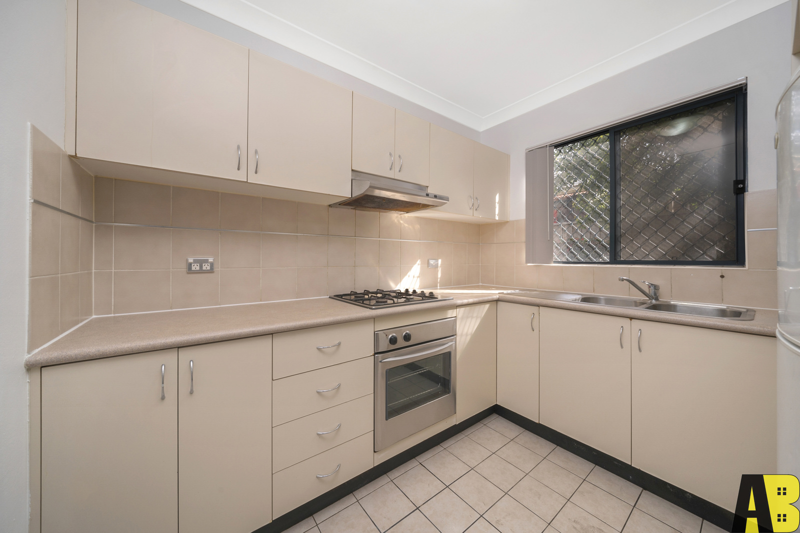 UNIT 6 10-12 DALLEY ST, HARRIS PARK NSW 2150, 0 ห้องนอน, 0 ห้องน้ำ, Unit