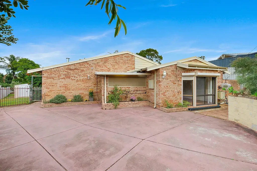 Parmelia 4房  UNDER OFFER BY FAYEZ HOURANI