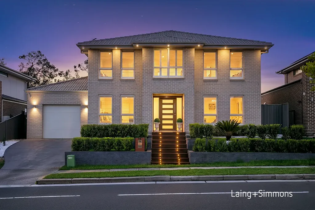 North Kellyville 5غرفة نوم Architecturally crafted Metricon home reveals space, elegance and privacy