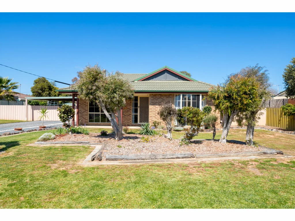 14 Pell Street, Howlong, NSW 2643