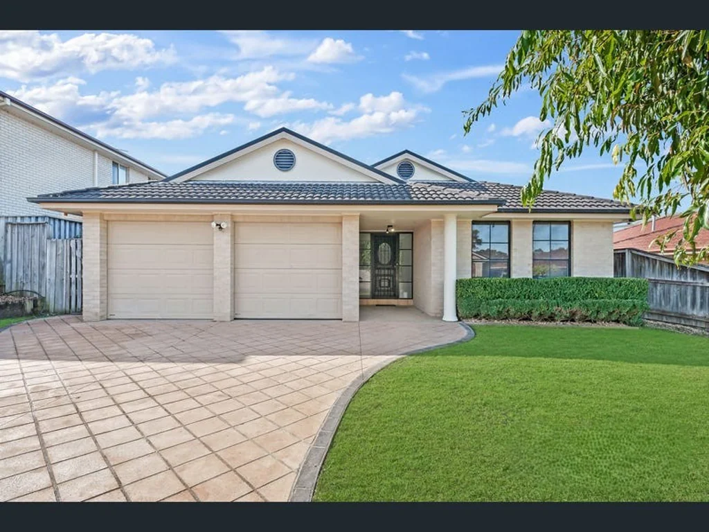 Spacious Family Home in Prime Rouse Hill Location