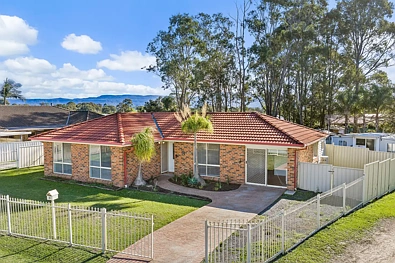 Nowra 4 Bedroom FLEXIBLE FAMILY LIVING WITH ENDLESS POSSIBILITIES