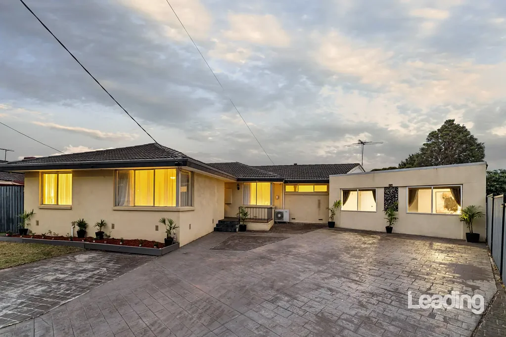 25 Dundas Avenue, Sunbury, VIC 3429