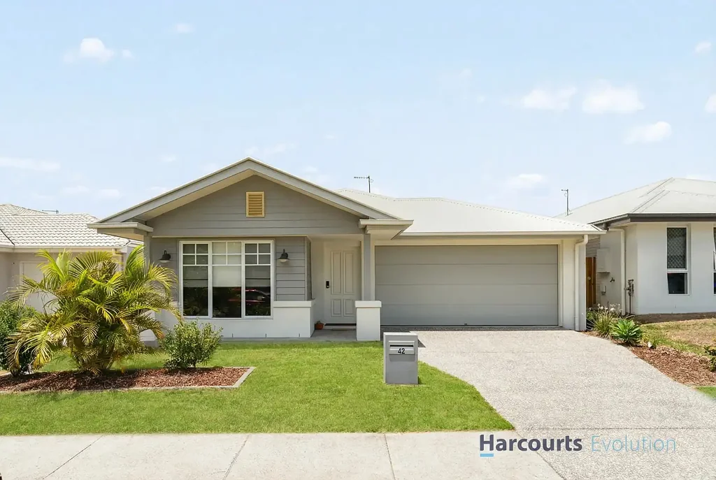 42 Dominique Way, Flinders View, QLD 4305