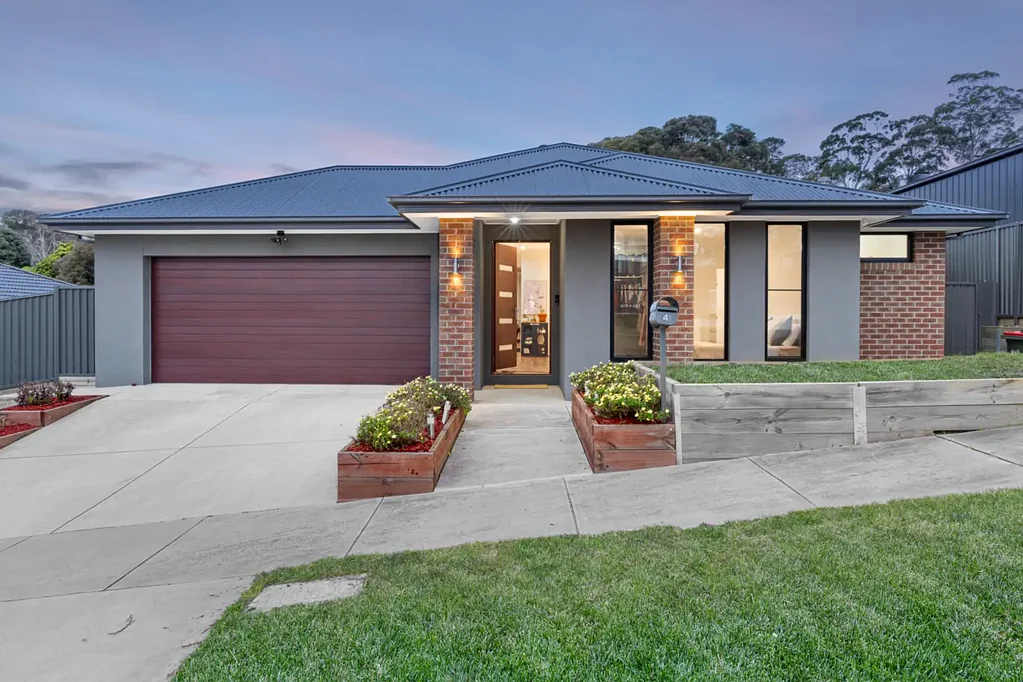 Brown Hill 4房  Spacious Family Living in a Sought-After Brown Hill Court