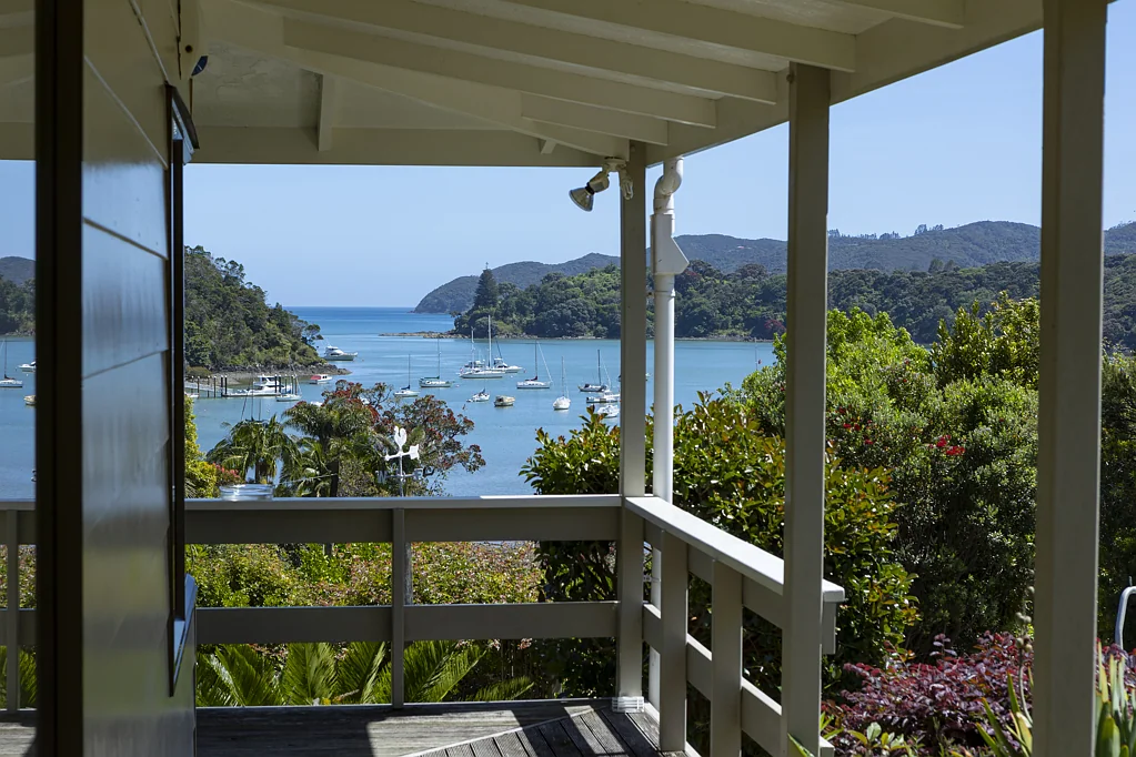Mangonui 3ਬੈੱਡਰੂਮ MANGONUI HOUSE AND GARDEN OVER LOOKING MILL BAY