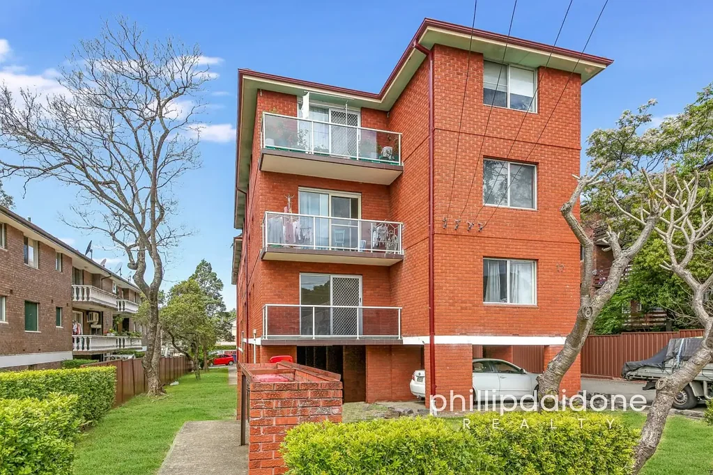 8/17 The Crescent, Berala, NSW 2141