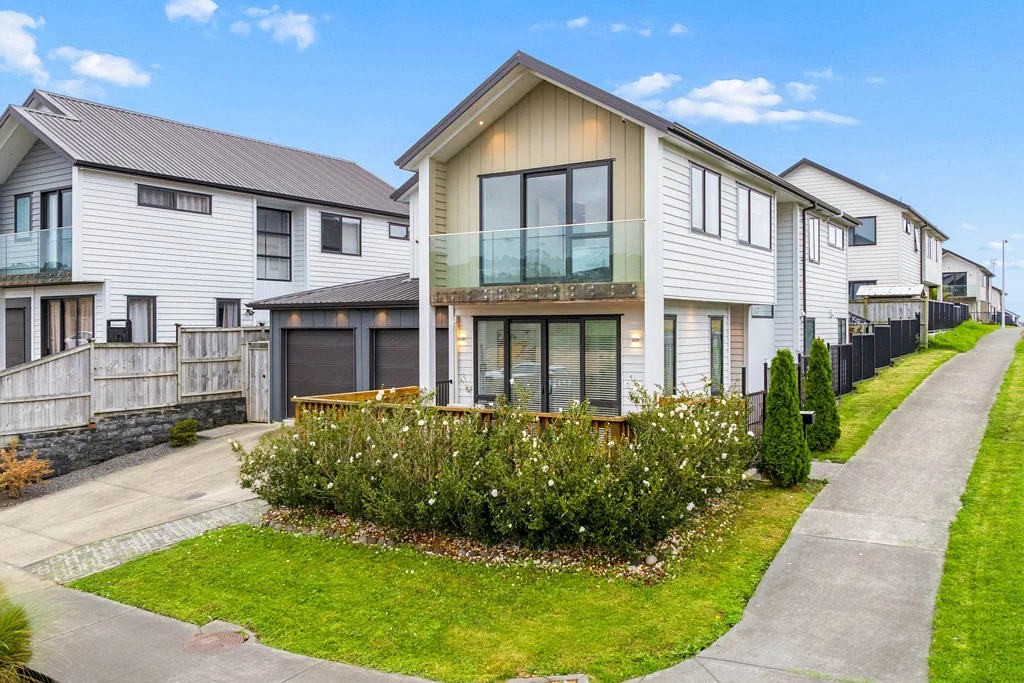 Flat Bush 5कमरा Sophisticated Living Meets Serious Motivation