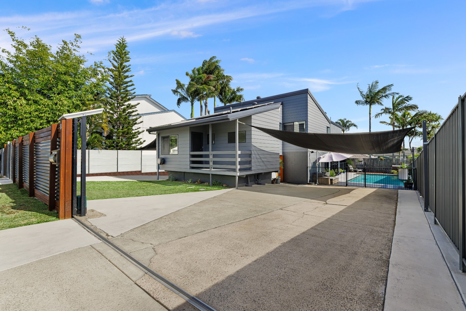 8 CULLA CULLA ST, BATTERY HILL QLD 4551, 0部屋, 0バスルーム, House