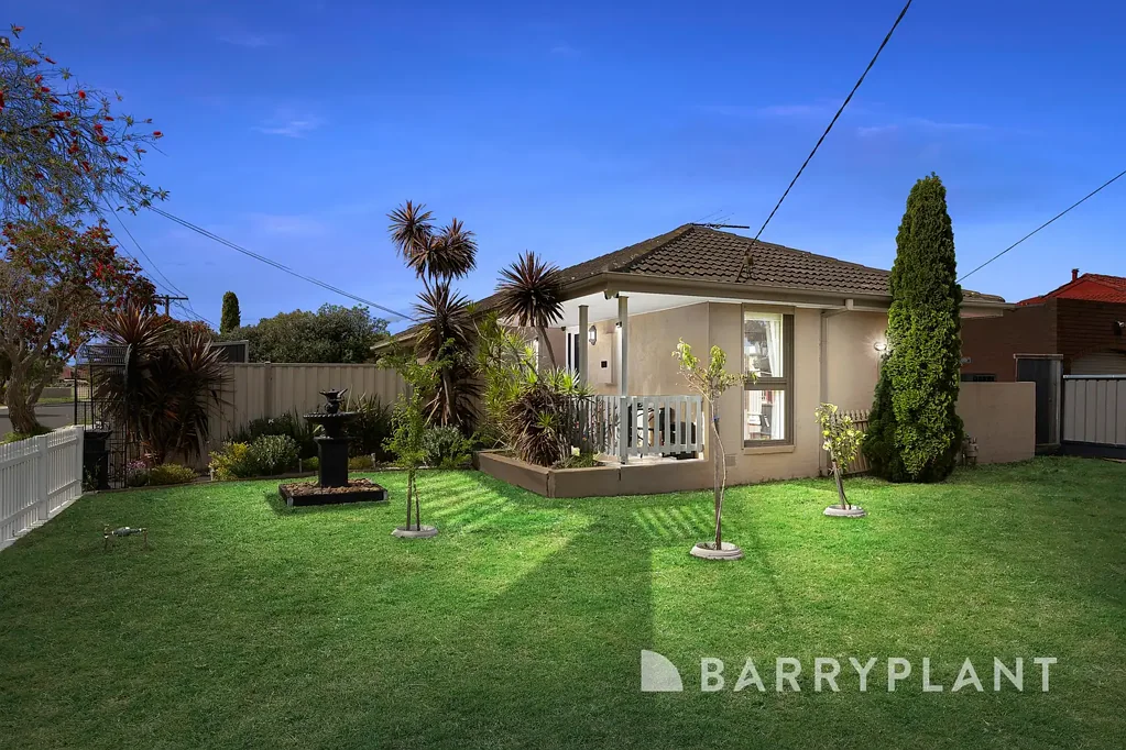 8 Glenrobe Street, Deer Park, VIC 3023