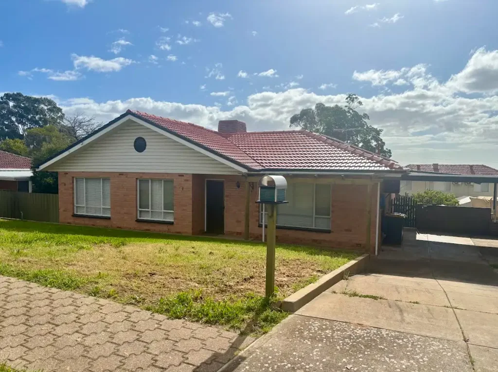 Neat and Tidy Family Home for Rent in Para Hills!