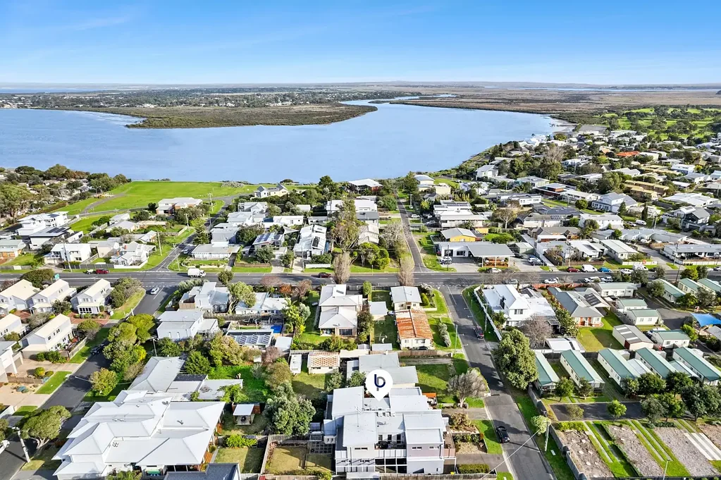 Ocean Grove 3Habitaciones River, bowls and café lifestyle on your doorstep