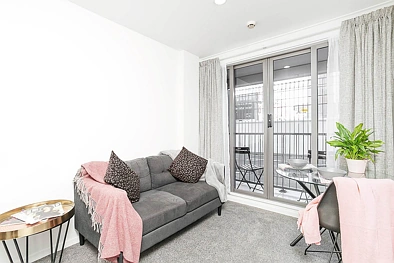 Kiwi on Queen 1 Bedroom