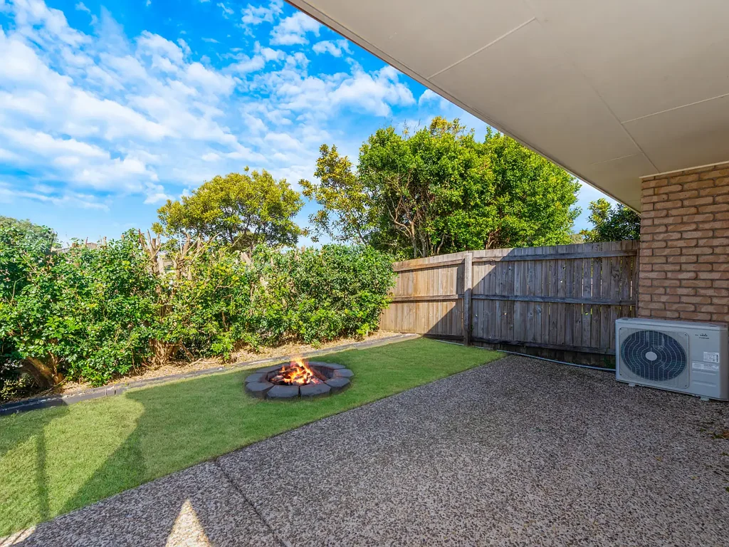 Great Sized Three Bedroom Duplex - Updated Throughout