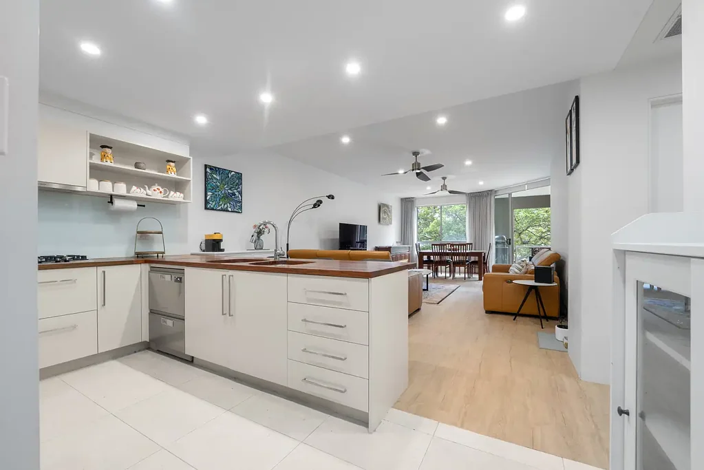 Hope Island 3Phòng ngủ Expansive 191m² Residence in Ilanah Aqua - Space, Lifestyle & Location!