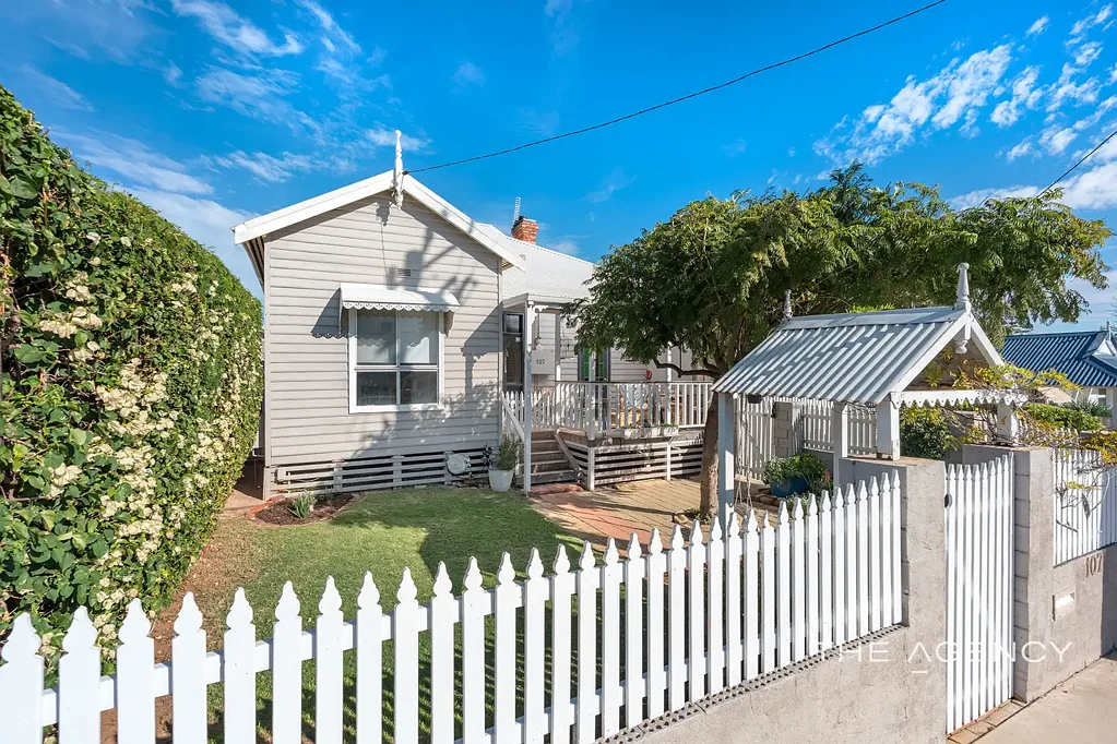 Geraldton 4chambre A Century of Stories, Will You Write the Next Chapter?