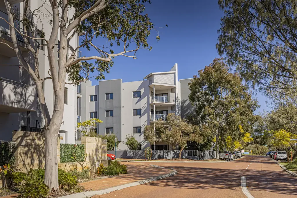 Joondalup 3chambre Ground Floor Apartment with Room to Breathe