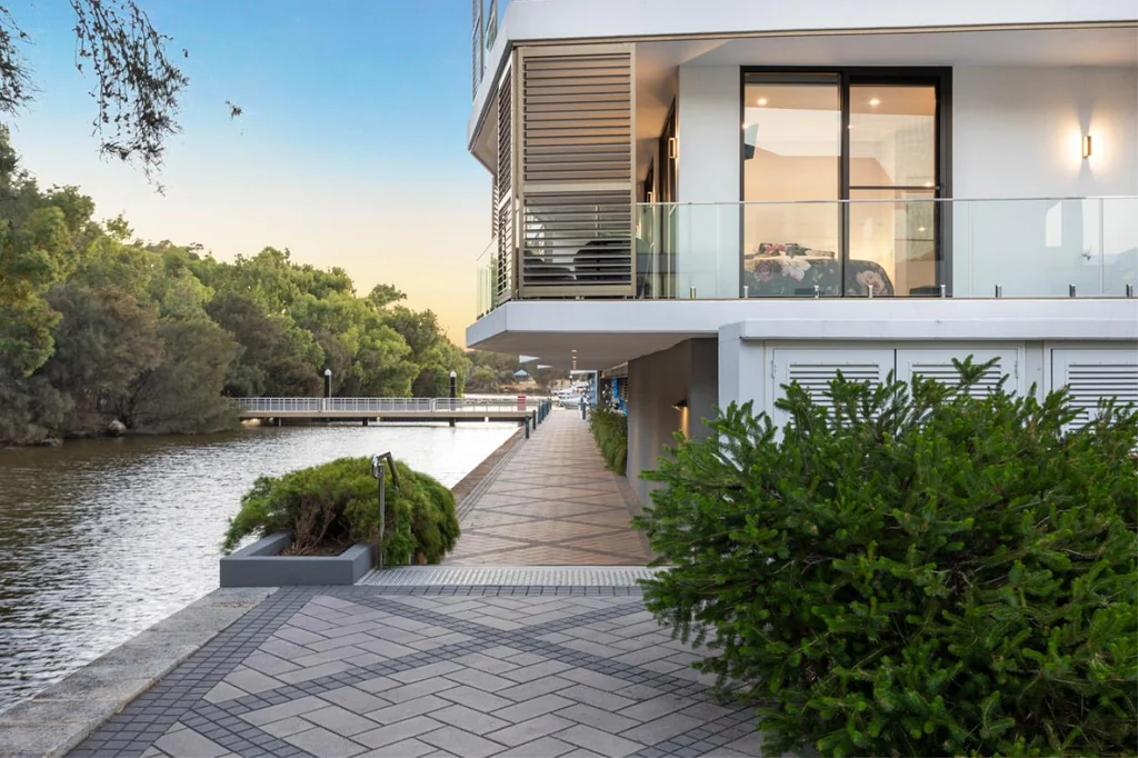 47/16 Marina Drive, Ascot, WA 6104